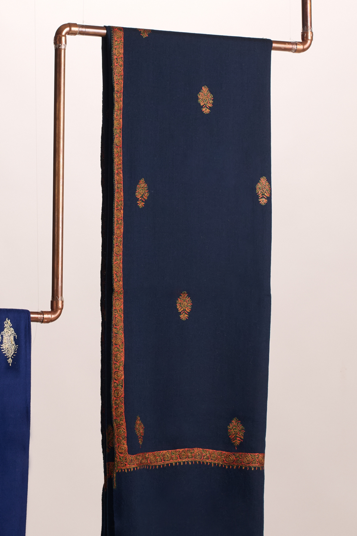 Cashmina Hashi - Cashmina Hashi Buti Shawl