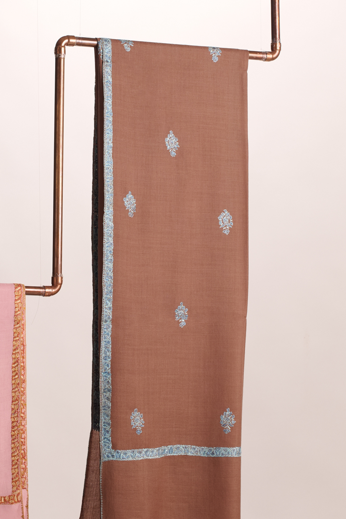 Cashmina Hashi - Cashmina Hashi Buti Shawl