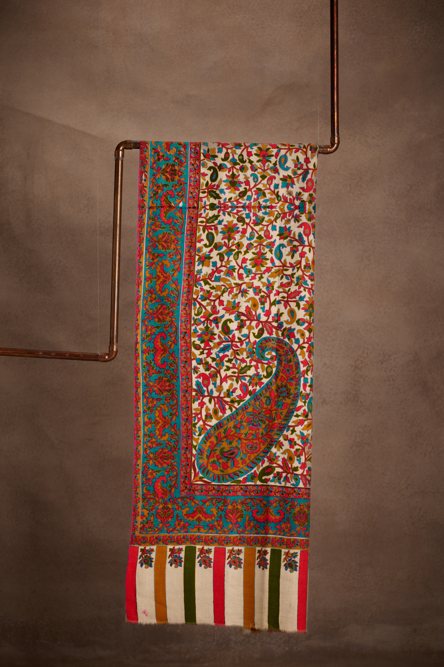 Kani Outline - Kani-Inspired Pure Pashmina Shawl