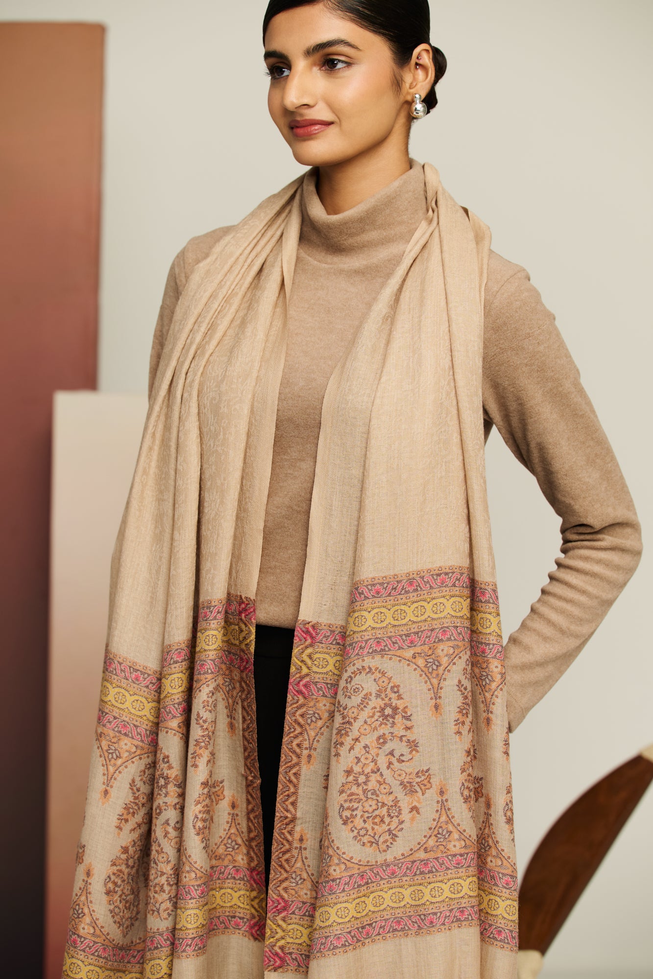 Fine Wool Ambi Palla Stole