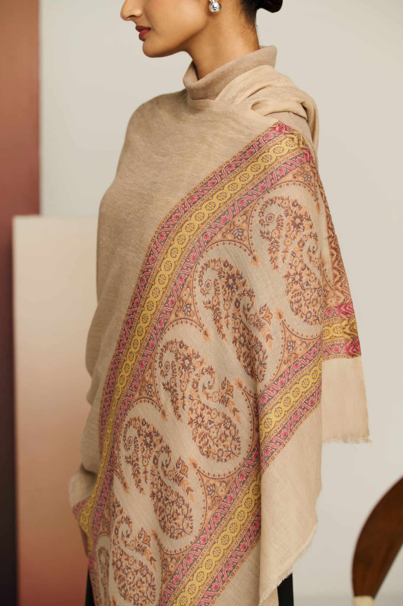 Fine Wool Ambi Palla Stole