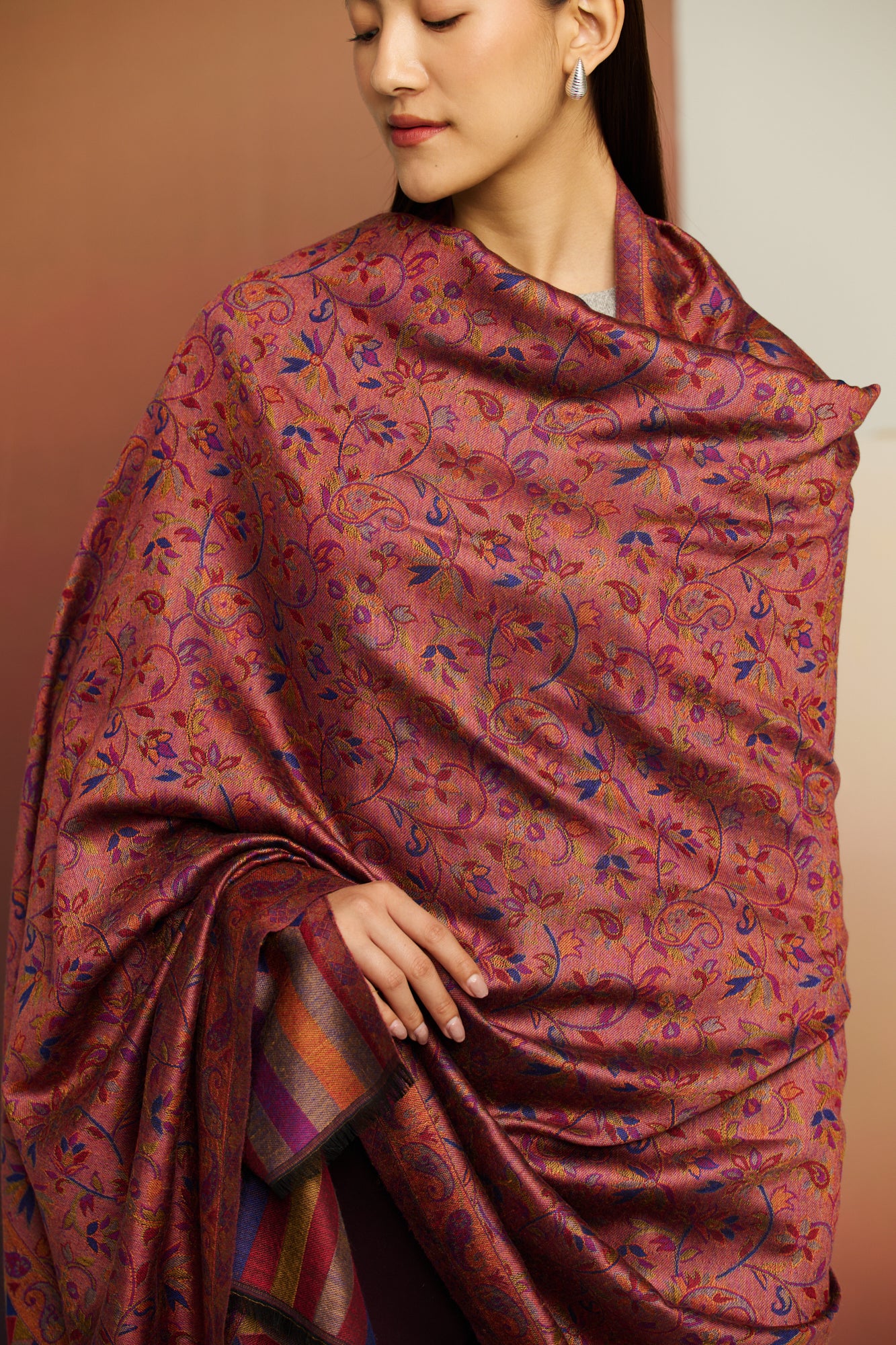 Jamavar Core - Classic Jamavar Reversible Shawl