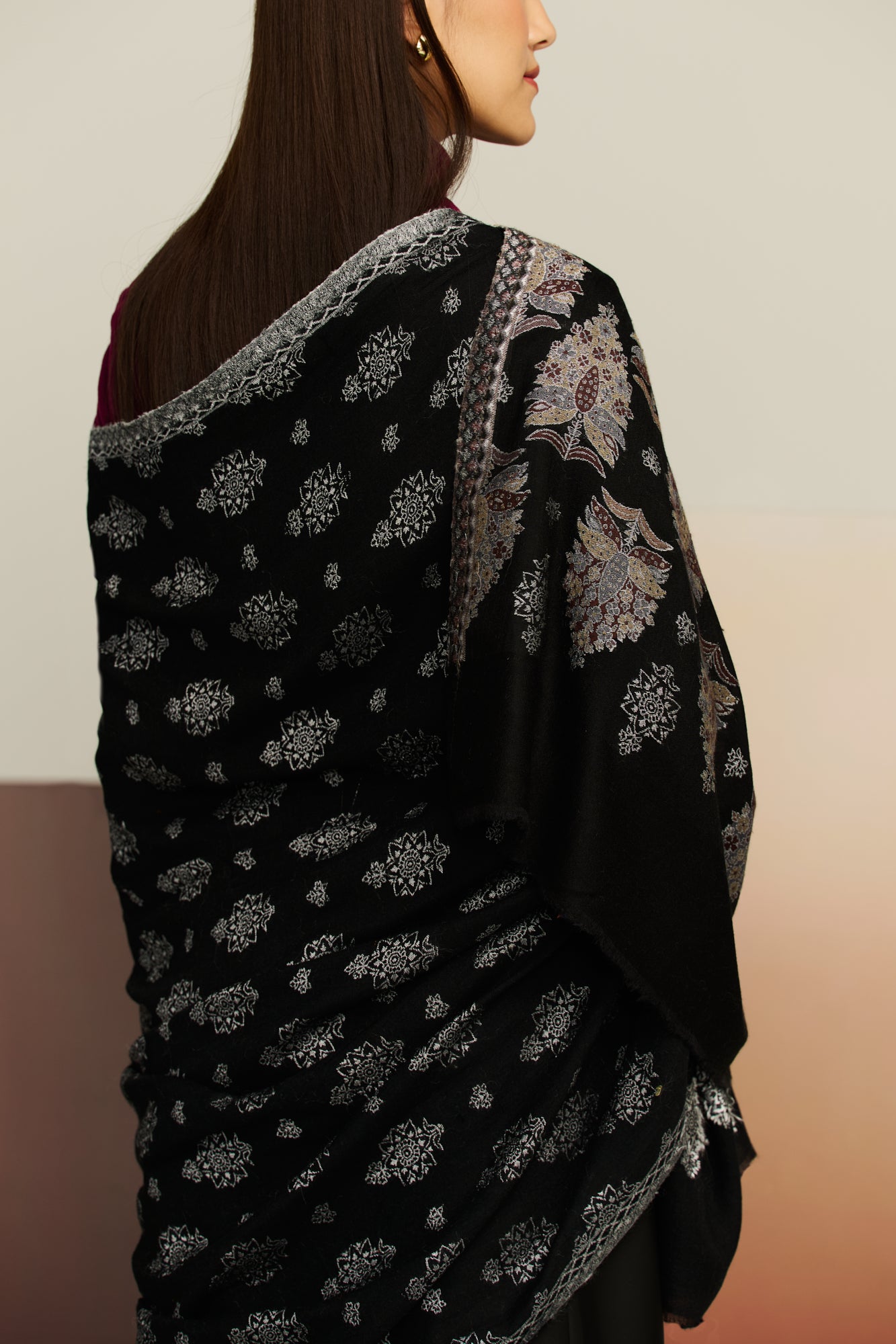 Buti Frame - Buti Palla Shawl