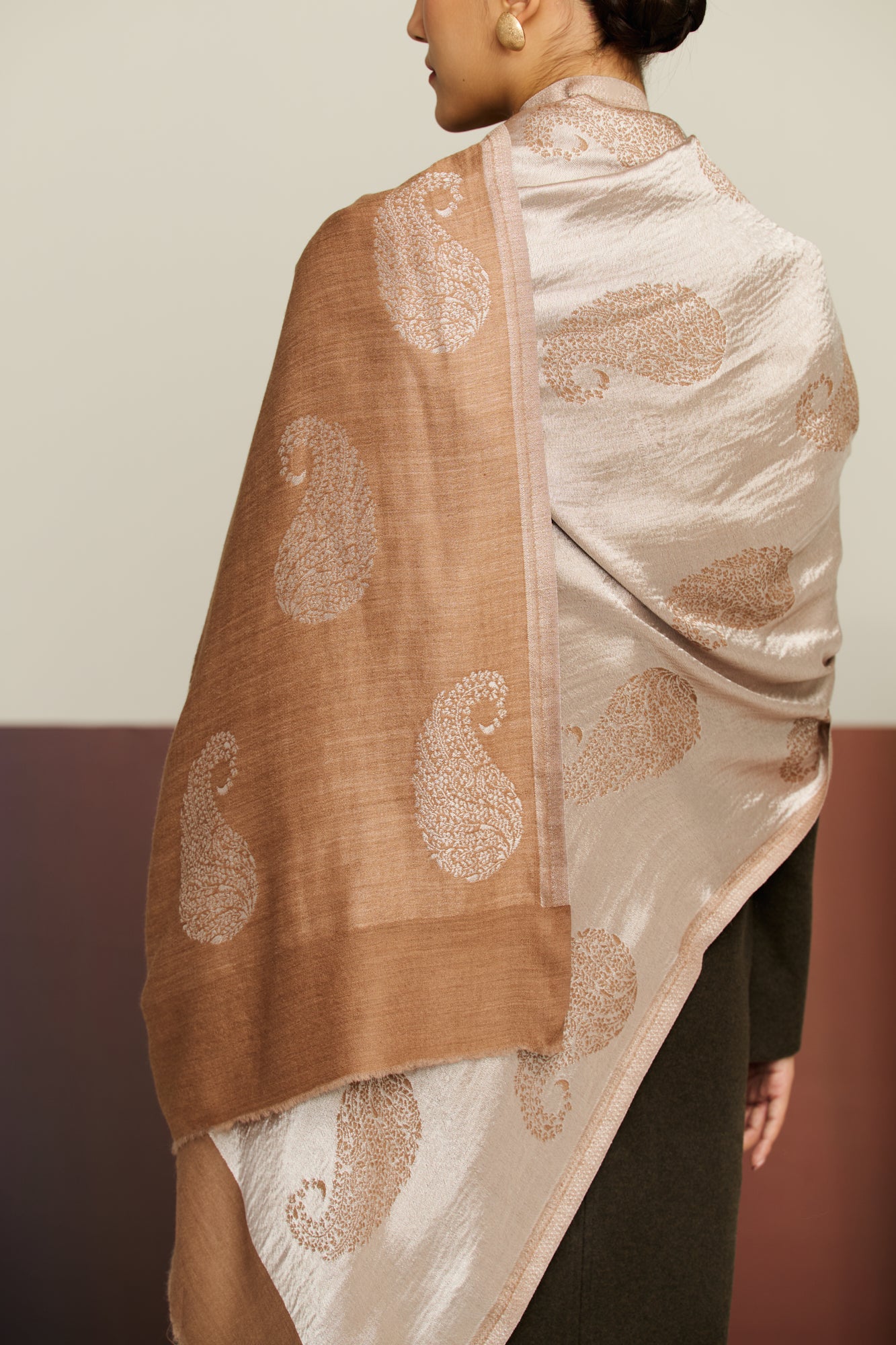 Paisley Flip - Reversible Paisley Stole